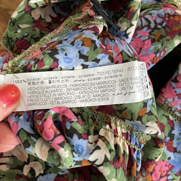 ZARA floral dress rare as seen on celebrities - Picture 12 of 12